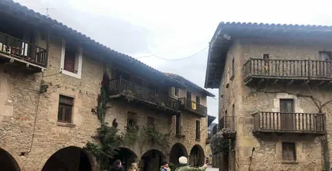 From Barcelona: Besalú & Medieval Towns Tour w/ Hotel Pickup