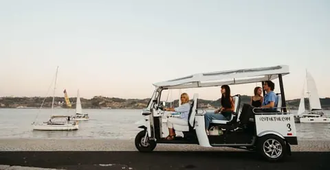 Lisbon: Private City Tour by Eco Tuk Tuk