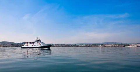 Dublin Bay: Cruise from the City Centre to Dun Laoghaire