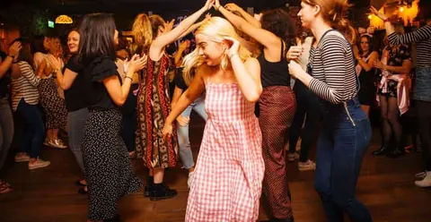 Dublin: Irish Music and Dance Show with Dance Lesson 2026