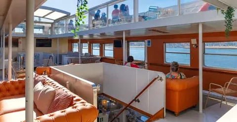 Lisbon: Tagus River Cruise with Welcome Drink