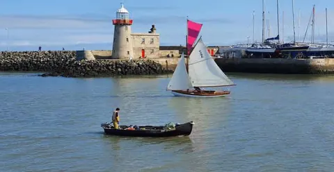 From Dublin: Half-Day Guided Coastal Tour to Howth Village