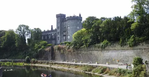 Kilkenny: Guided City Boat Tour with Kilkenny Castle Views