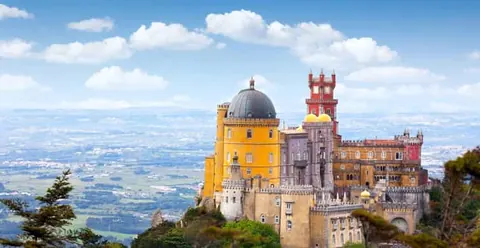 Lisbon: Sintra, Pena, Regaleira & Cabo Roca & Cascais Coast