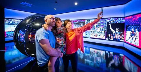 Barcelona: FC Barcelona Museum "Barça Immersive Tour" Ticket