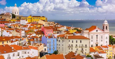 Lisbon: Private Tuk Tuk Tour of Old Town & Alfama