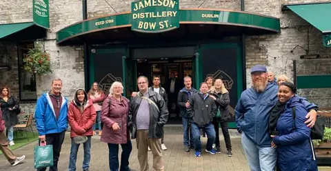 Dublin: Skip-the-Line Guinness and Jameson Whiskey Tour