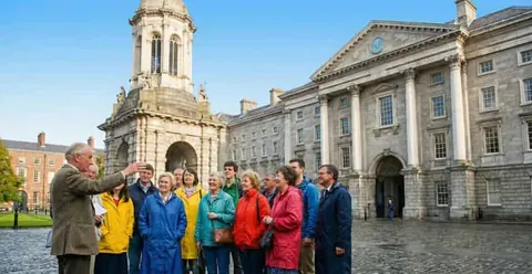 Dublin: Book of Kells, Dublin Castle and Christ Church Tour