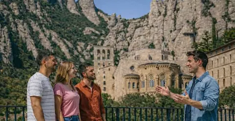 Montserrat: Morning or Afternoon Half-Day Trip with Pickup