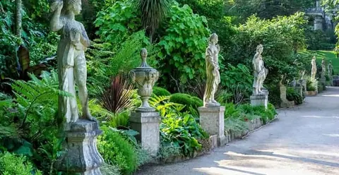 Quinta da Regaleira: Skip-the-Line Ticket and Audio Guide