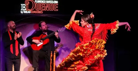 Intimate Flamenco Show at El Duende Bar & Cocktails in Barcelona