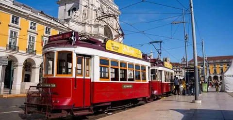 Lisbon: 72/96-Hour Hop-On Hop-Off Bus, Tram & Boat Ticket