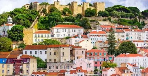 Lisbon: Private Tuk-Tuk City Tour With Local Guide