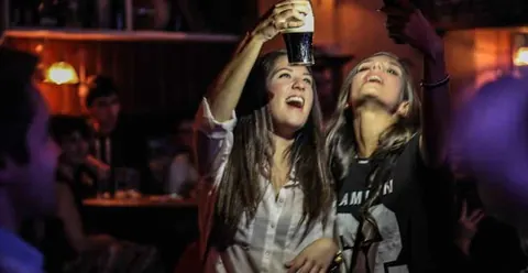 Dublin: Generation Pub Crawl