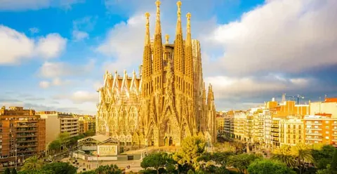 Barcelona: Sagrada Familia Priority Access Guided Tour