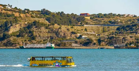 Lisbon: Amphibious Sightseeing Tour