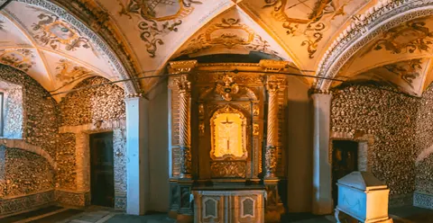From Lisbon: Évora, Bones Chapel, Monsaraz & Alentejo Wines
