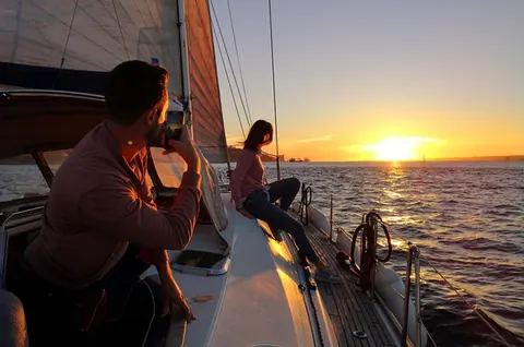 Lisbon Sunset Sailing with Lisbon ByBoat