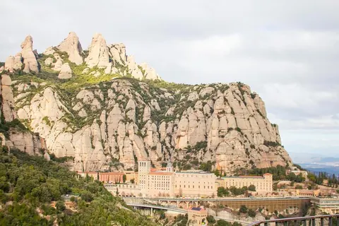Montserrat Full Day Tour with Castle-Winery Lunch & Wine Tasting