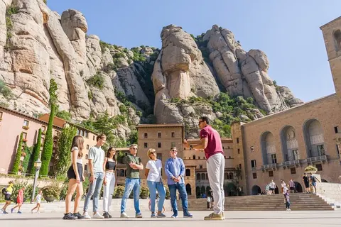 Half-Day Montserrat Small Group Guided Tour from Barcelona