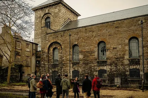 Dark Dublin Walking Tour: Torture, Murder and Mystery