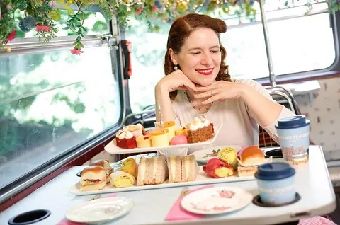 Afternoon Tea Bus Tour in Dublin