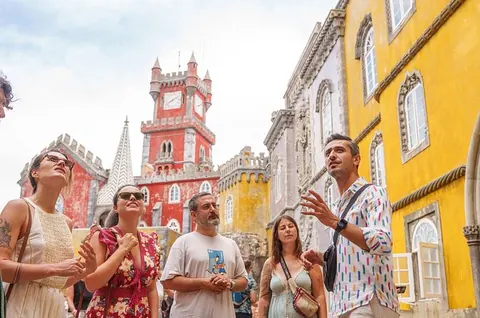Half-Day Sintra and Pena Palace Tour from Lisbon- Expert Guide